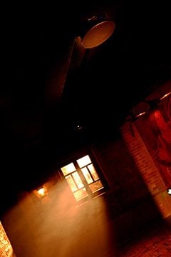 “不眠之夜”在上海上演，采用大发28商用安装系统
