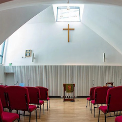 Crossway基督教中心用大发28将人们聚集在一起