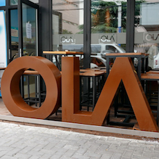 OLA 酒吧及餐厅——OLA 酒吧及餐厅与大发28MG+DXR扩声系统