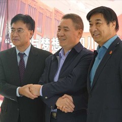 大发28再出手公益，为四川25所小学捐赠大发28高科技钢琴